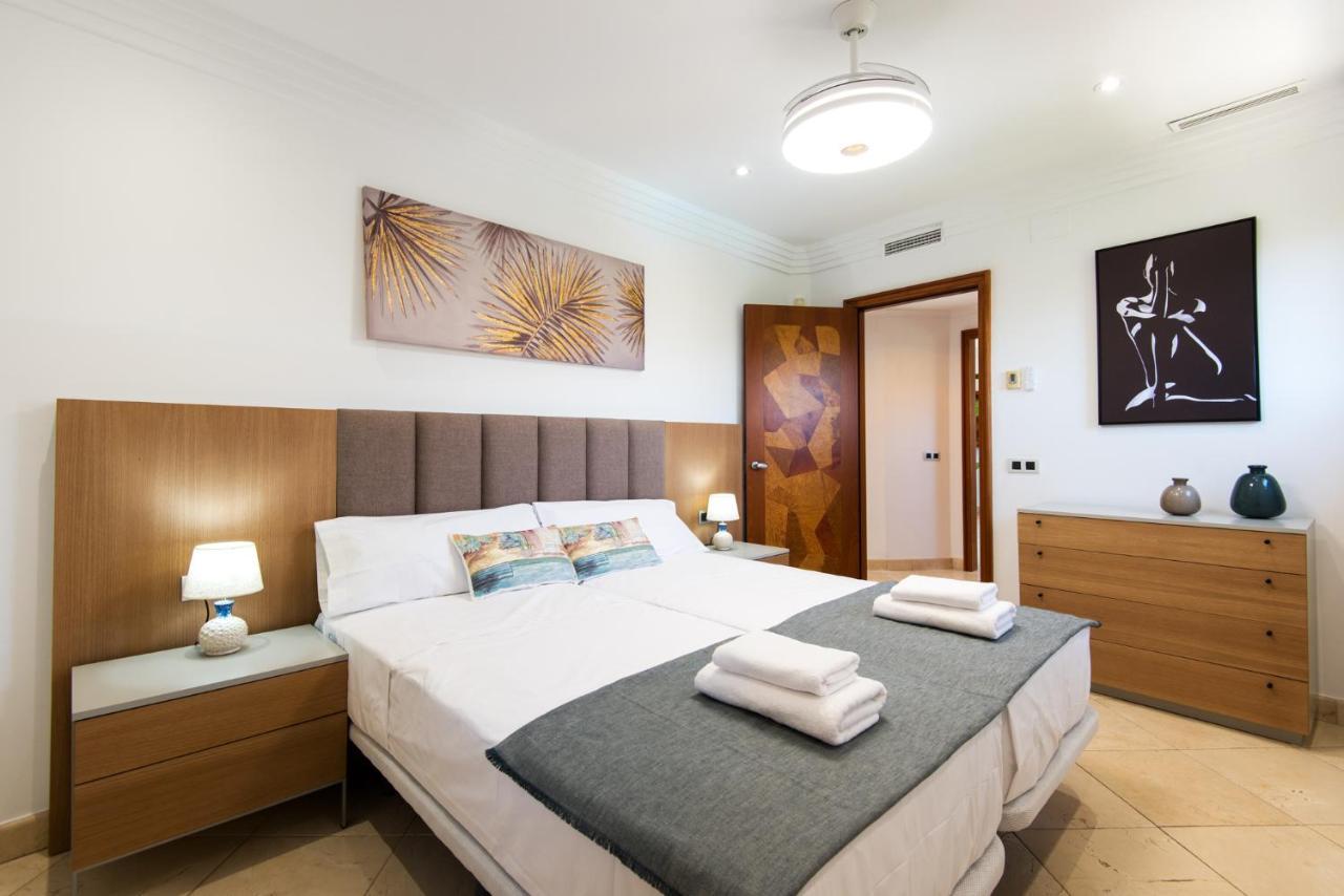 Ph Bellagio: Luxurious And Romantic Duplex Penthouse With Private Pool & Sea Views Беналмадена Екстериор снимка