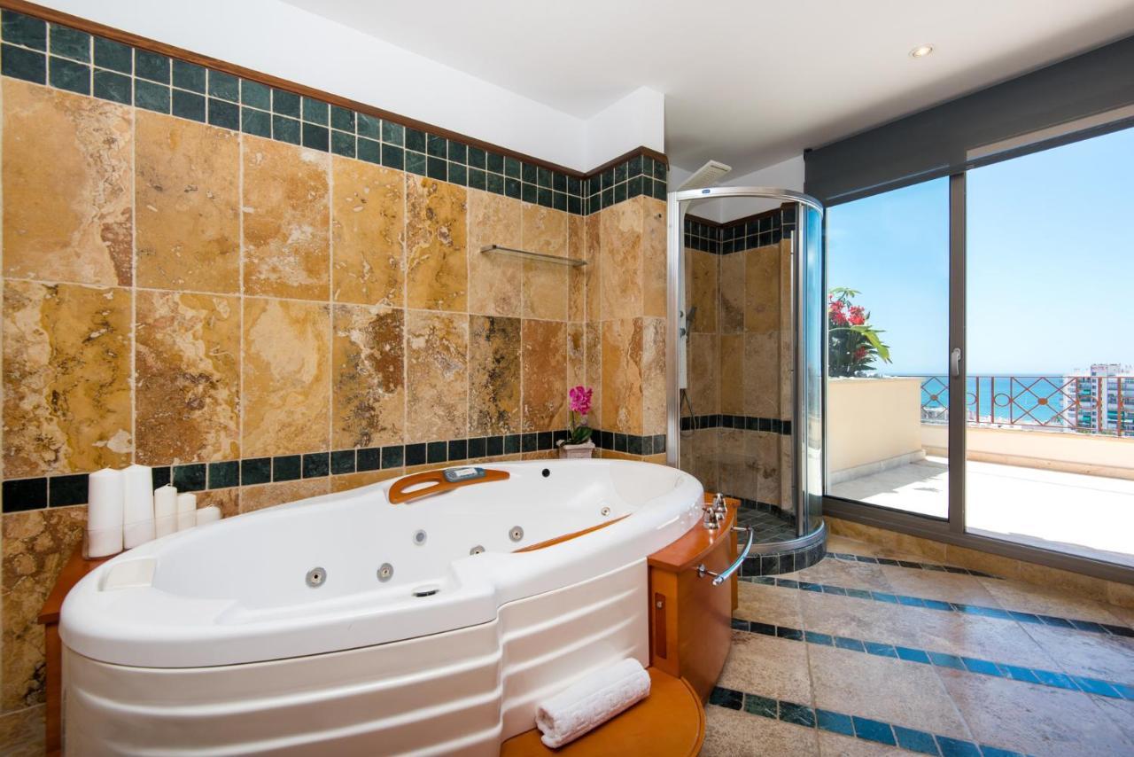 Ph Bellagio: Luxurious And Romantic Duplex Penthouse With Private Pool & Sea Views Беналмадена Екстериор снимка
